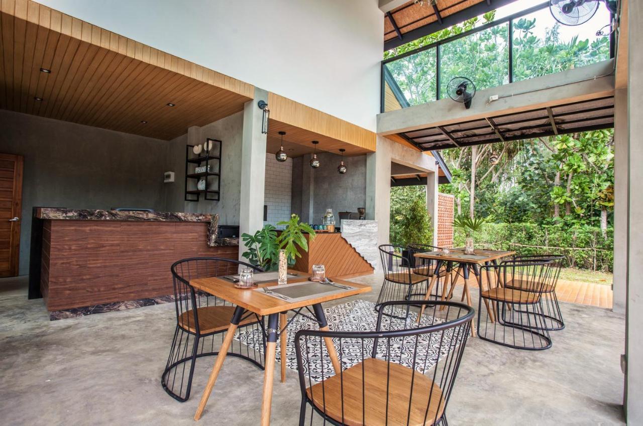 The Mantra Navi Hotel Koh Lanta Exterior photo